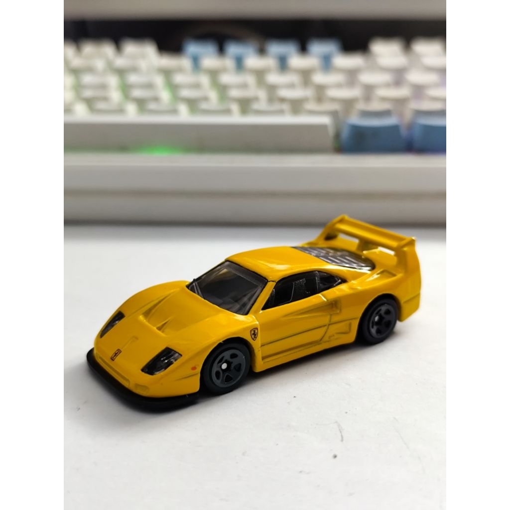 LOOSE - Hotwheels Ferrari F40 Competizione