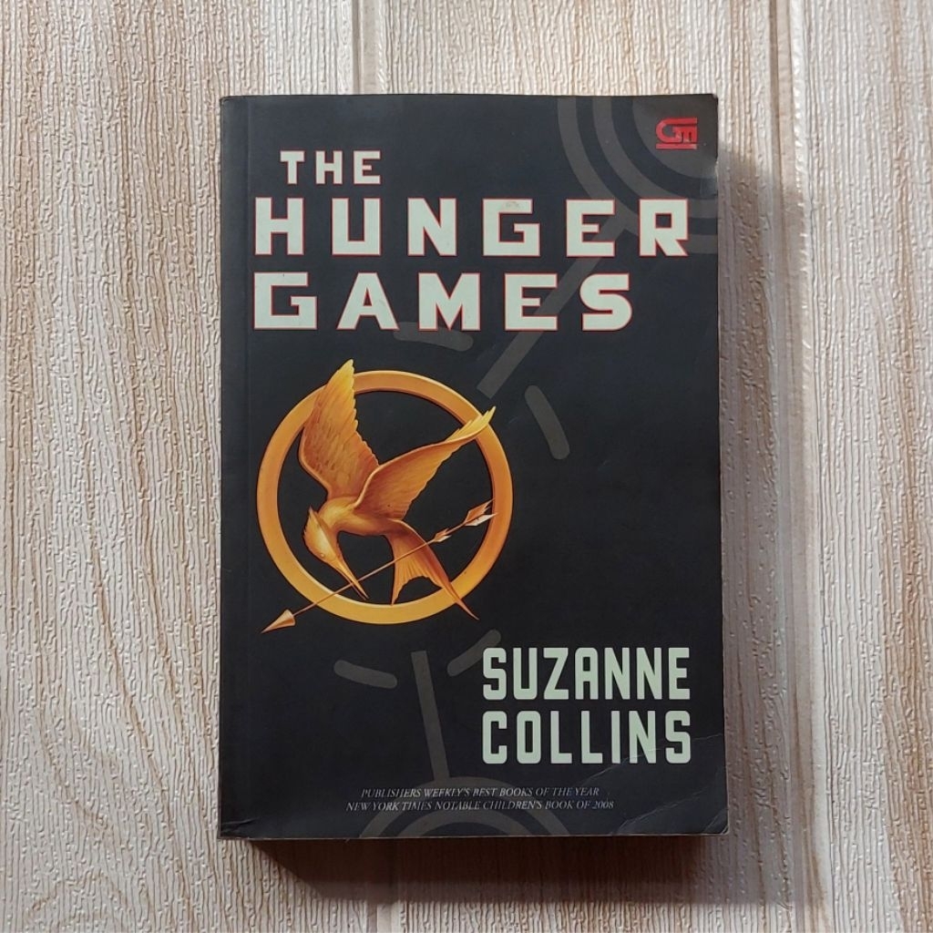 PRELOVED NOVEL HUNGER GAMES