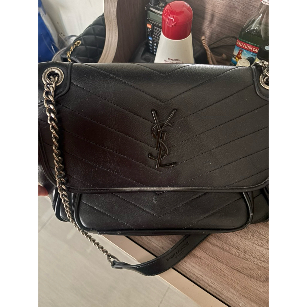 preloved tas ysl (ada defect)