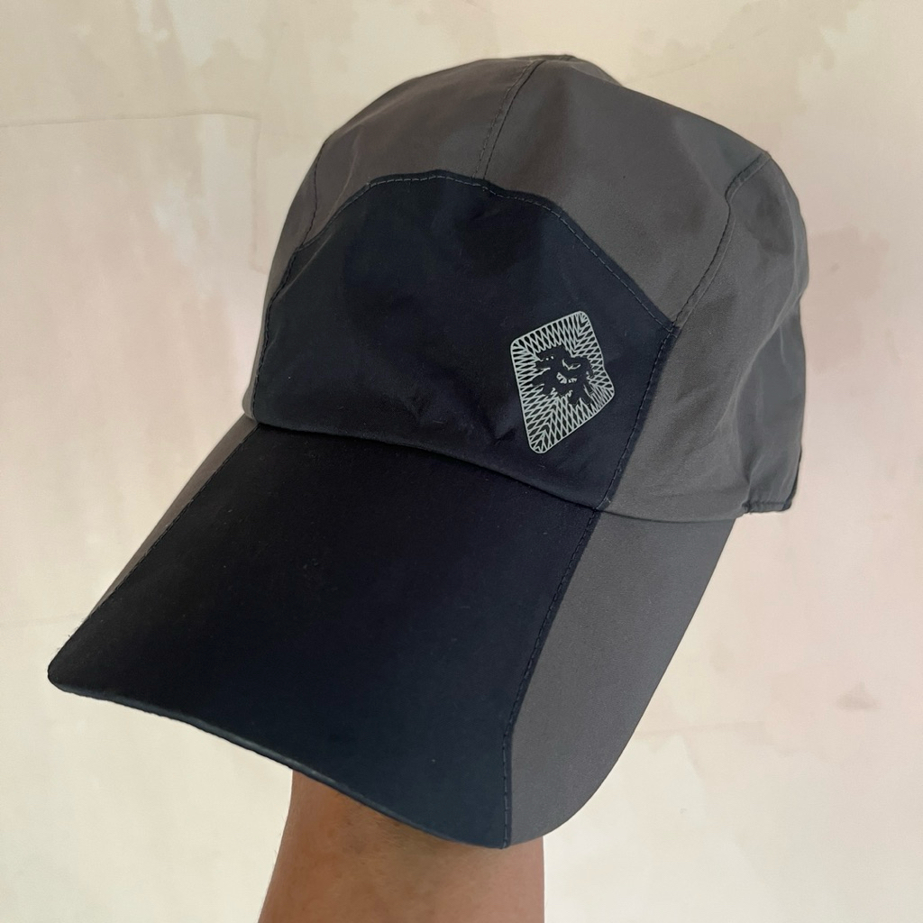 topi kolon sport goretex ada penutup telinga