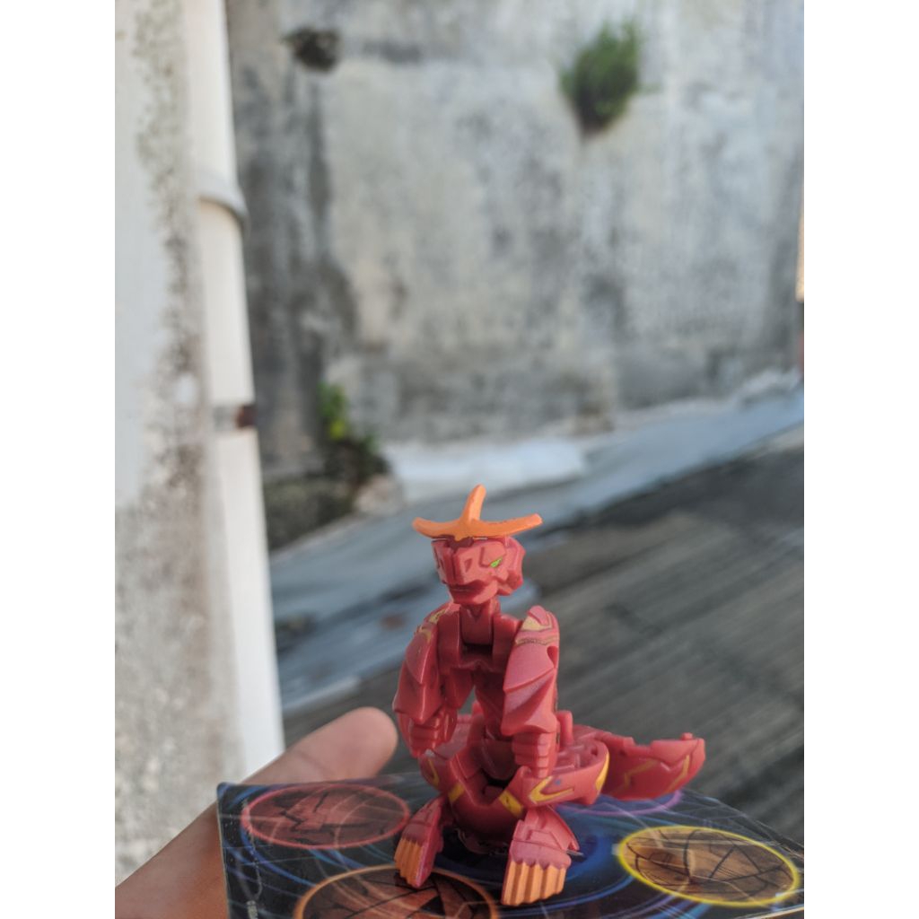 Bakugan Pyrus Battalix Dragonoid
