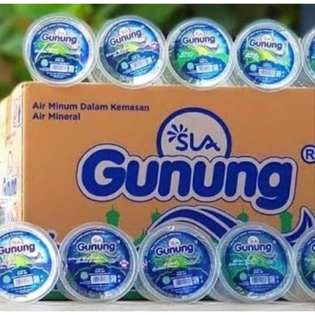 Air mineral murah SLA gunung gelas 200 ml satu dus isi 48 gelas minuman gelas murah.