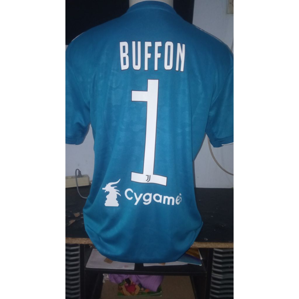 koleksi olahraga Jersey bola Juve kiper 2017/2018 Size XL Gianluigi Buffon 1