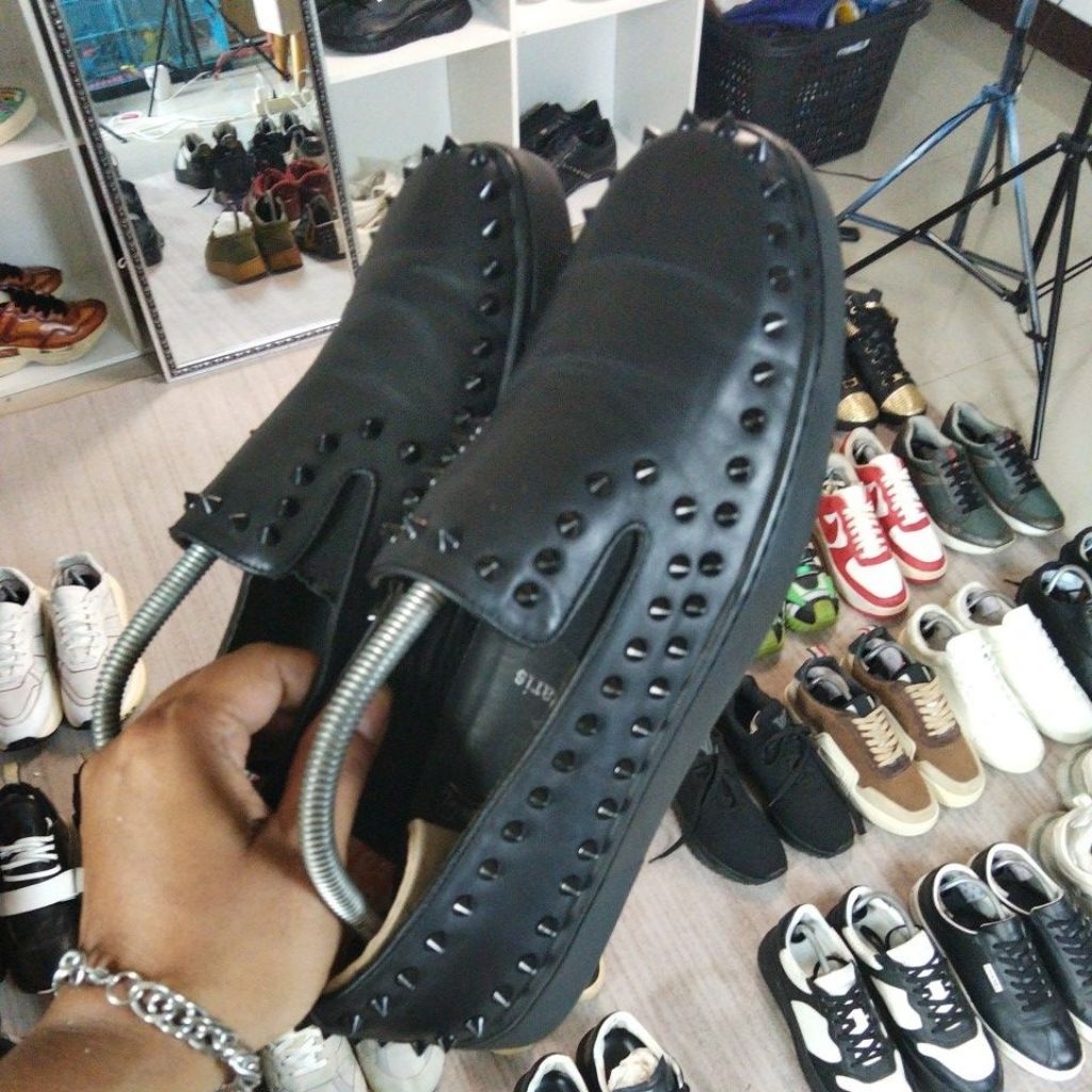 BALENCIAGA X LOUBOTIN