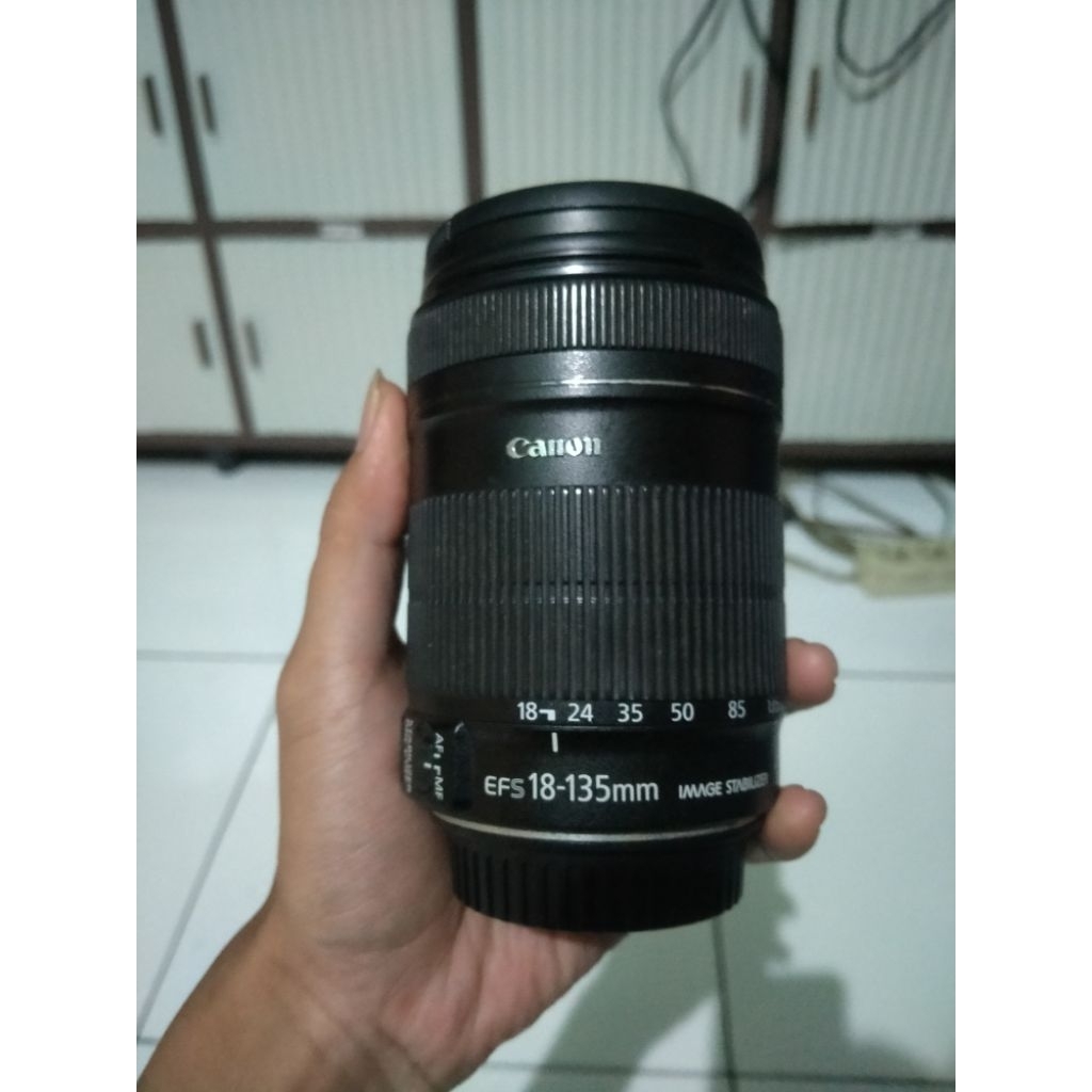 LENSA CANON SECOND EF-S 18-135mm