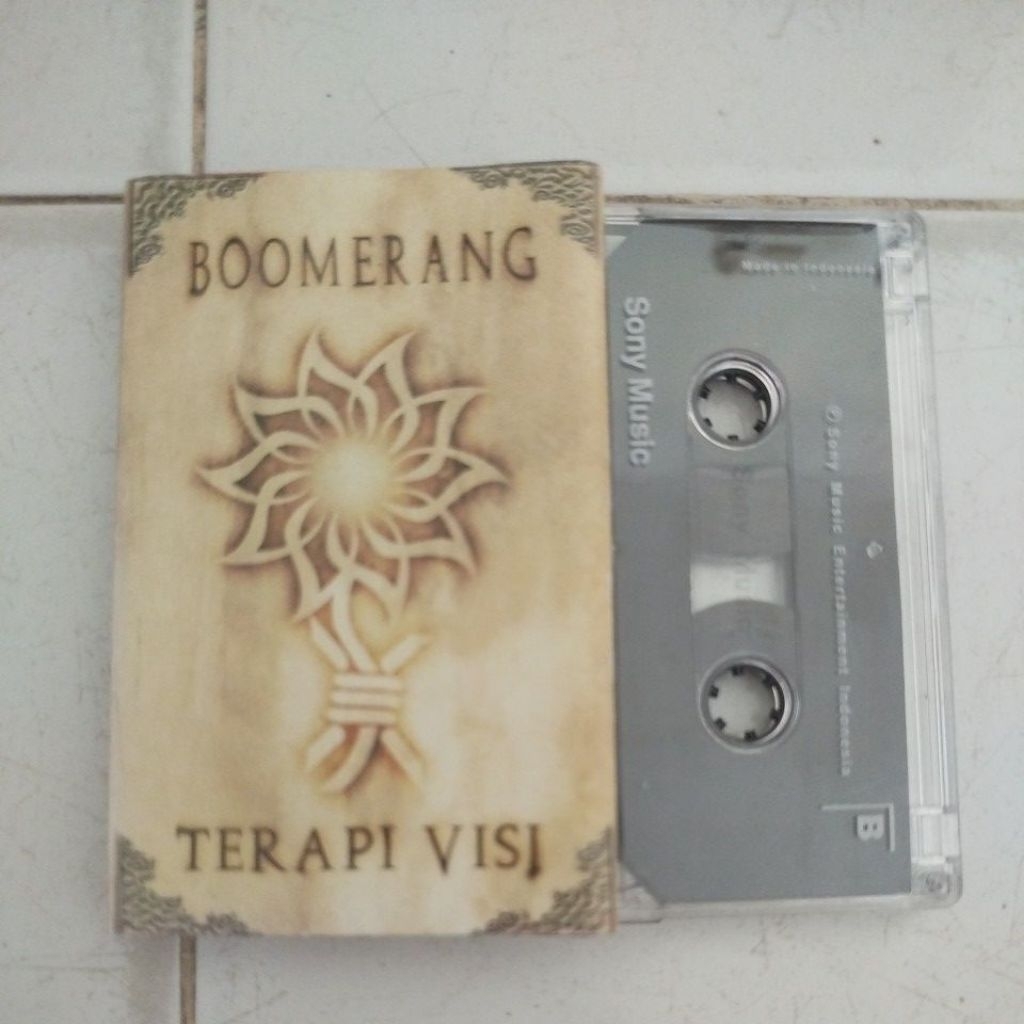 Kaset Boomerang