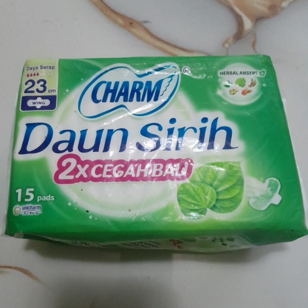 pembalut CHARM Cooling Fresh