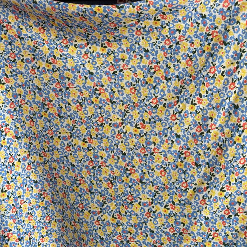kain katun rayon viscose motif bunga kain rayon viscose motif bunga kecil premium (
