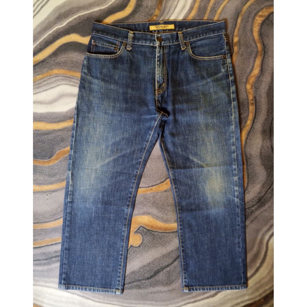 Celana Panjang Jeans Uniqlo S-002 Second Original‎