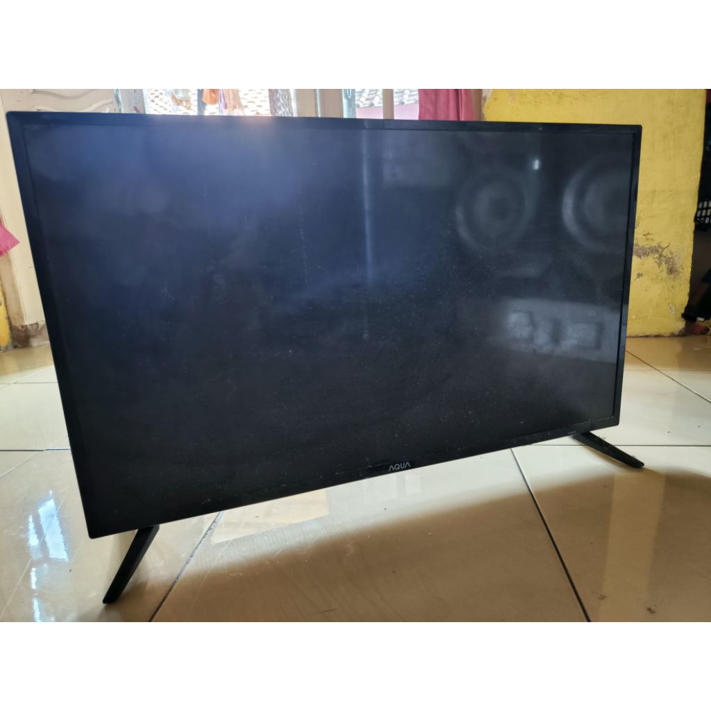 TV AQUA 32inc LE32AQT6900 bekas second (minus)