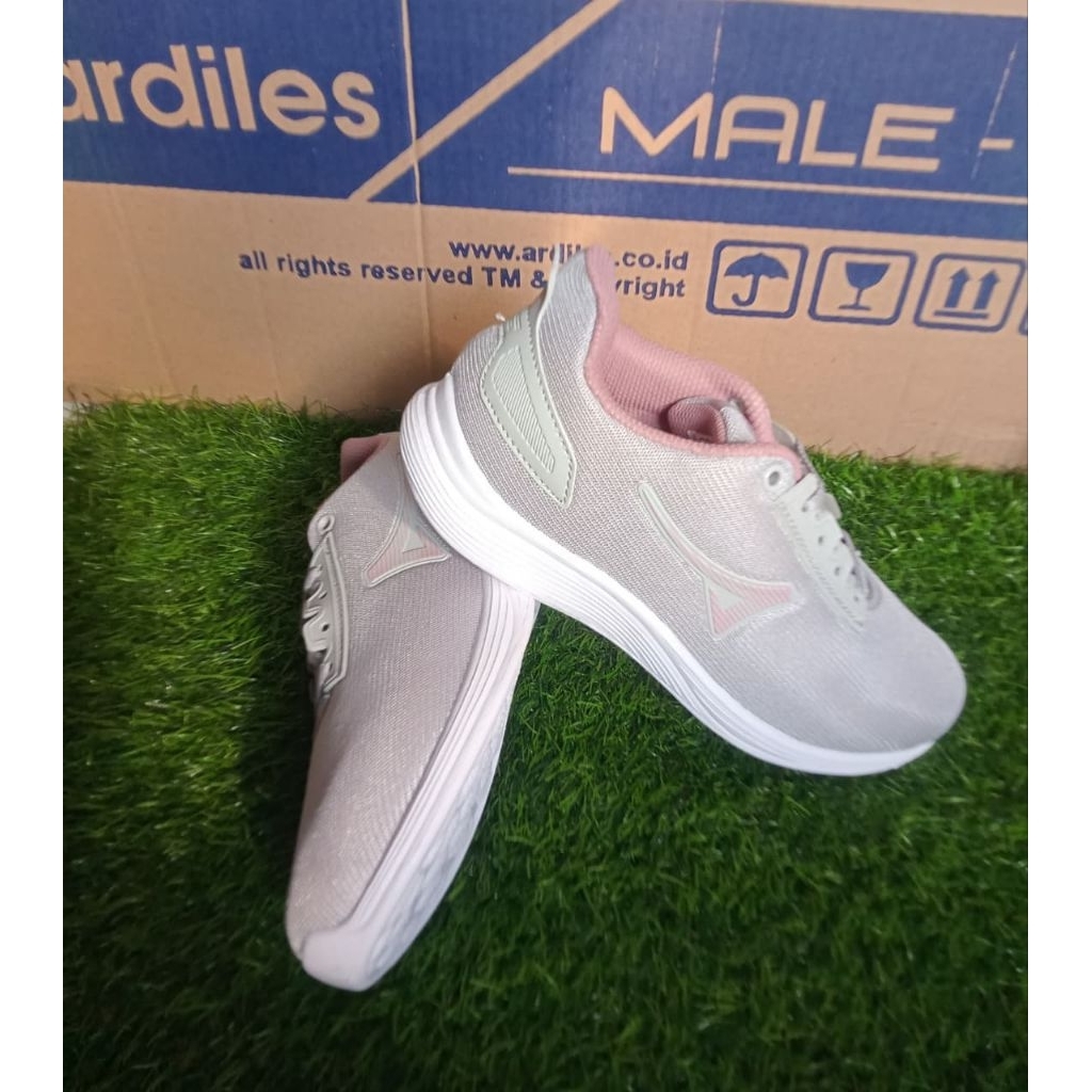 Sepatu Sneakers Wanita - Sepatu Running ARDILES ANKAPI Abu abu muda