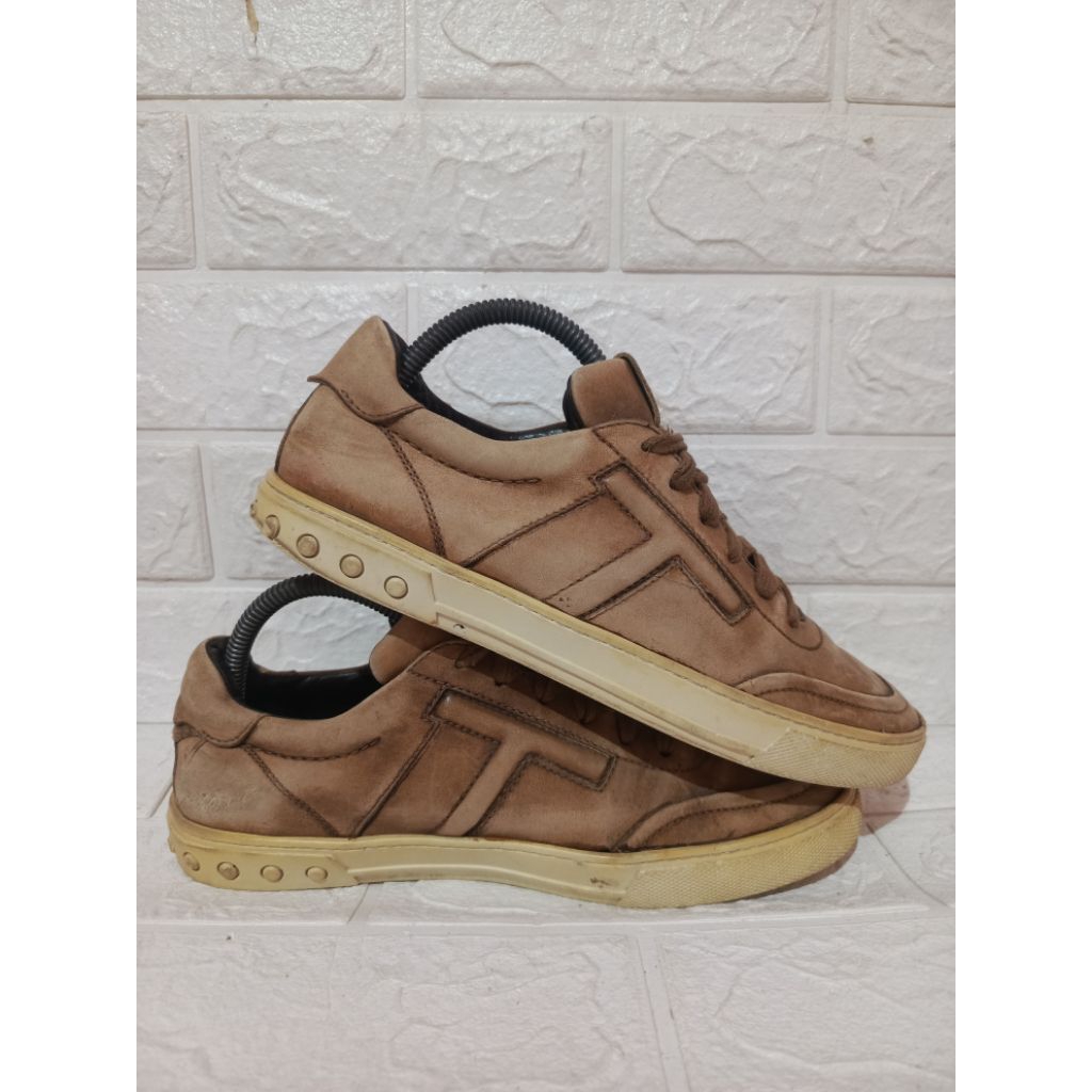 Sepatu Sneakers Tods Nubuck Low Top Brown size - 41