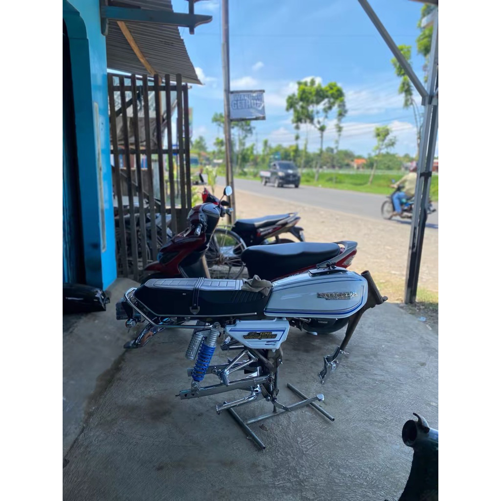 Body set gl100 tinggal naik mesin orian