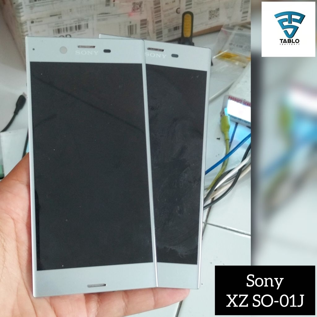 LCD touchscreen Sony Xperia  XZ SO-01J bercak normal