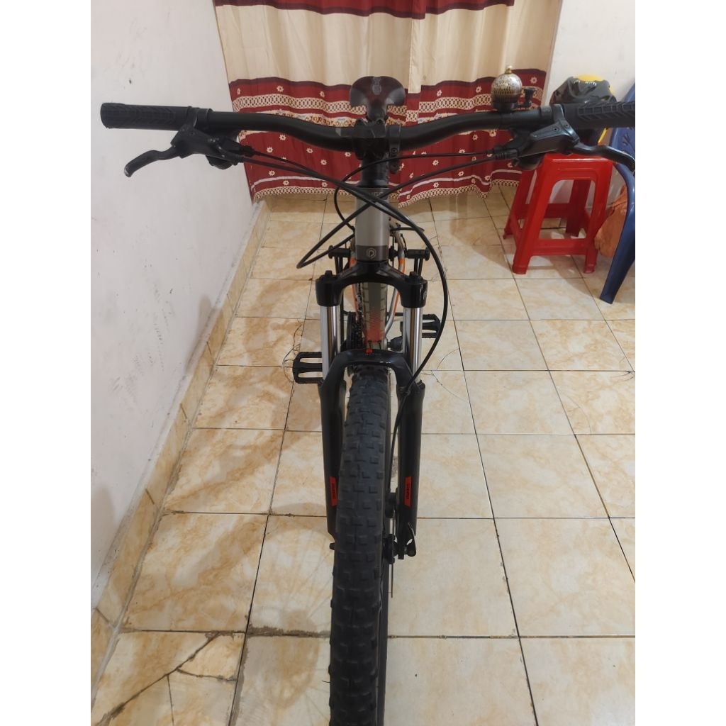 Sepeda Gunung Polygon Premier 4 Ban 27,5 Size M (bekas pakai)