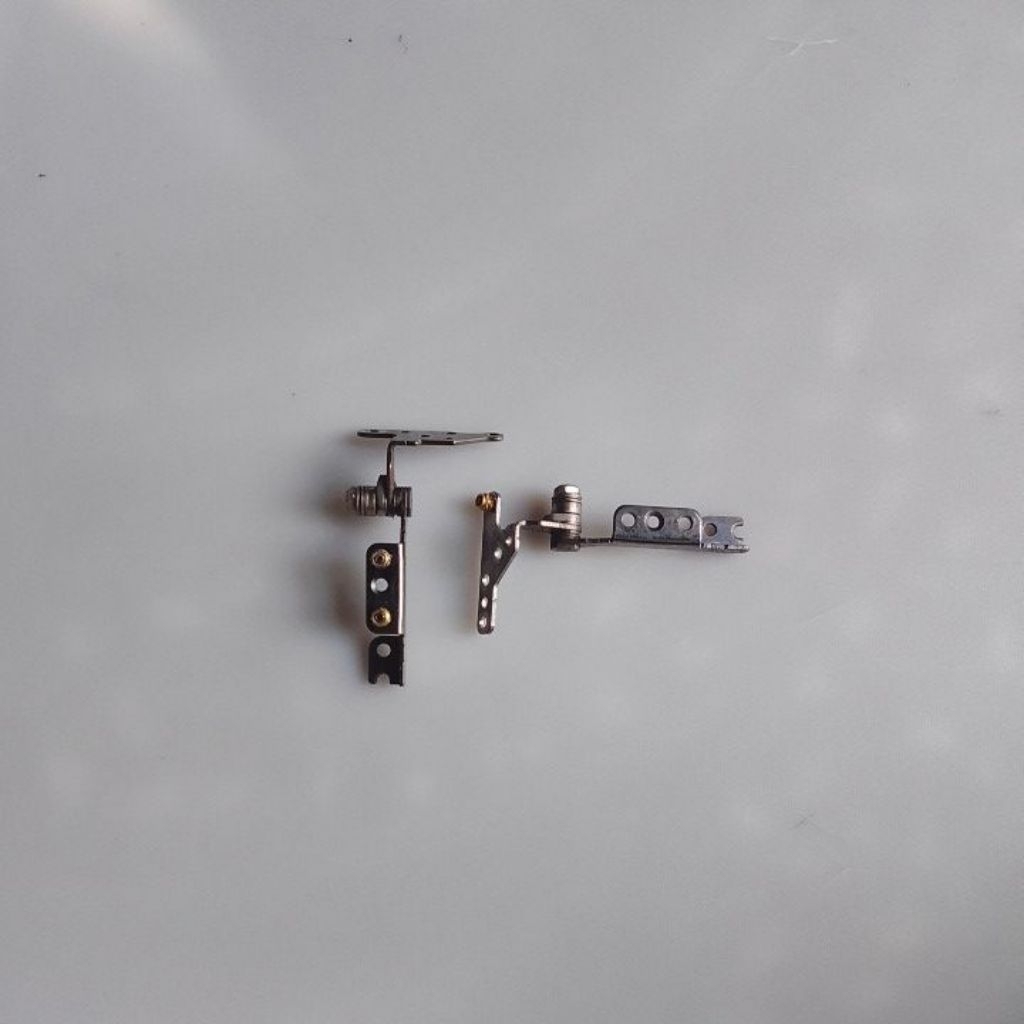 Engsel Laptop Advan P1N45116