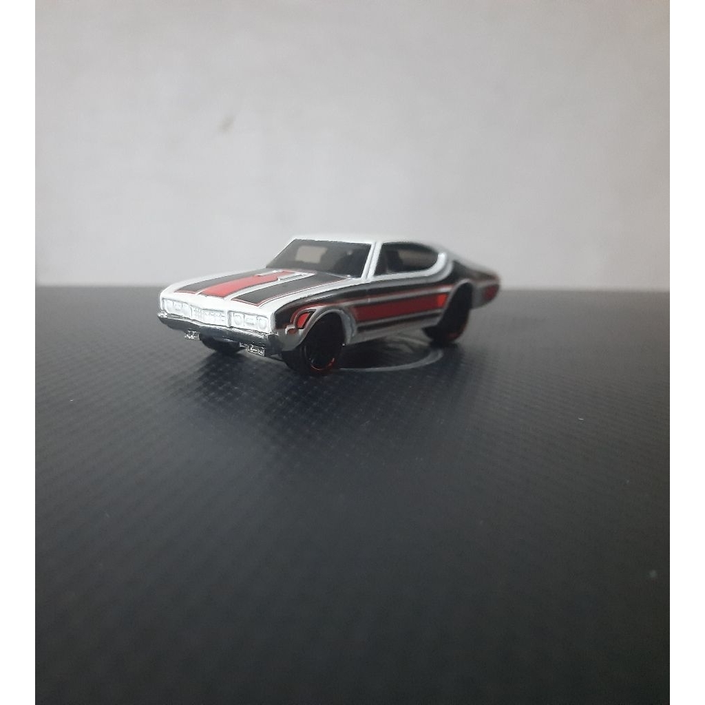 Hot Wheels Olds 442