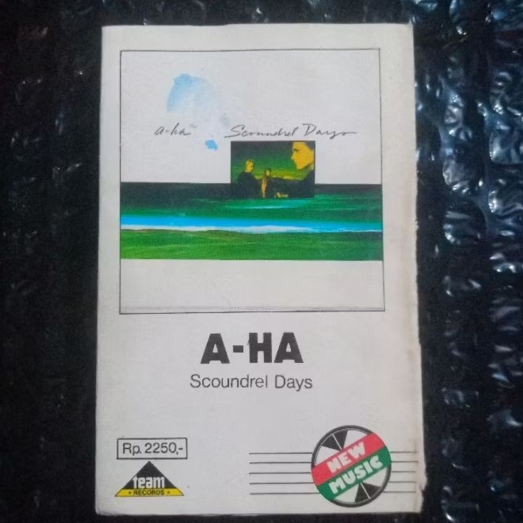 Kaset AHA - Scoundrel Days (Cover Ada Sobek Dilipatan) / Komplit Teks Lirik/ Pita Maxell