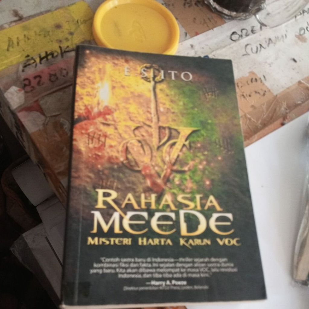 NOVEL RAHASIA MEEDE [ MISTERI HARTA KARUN VOC]