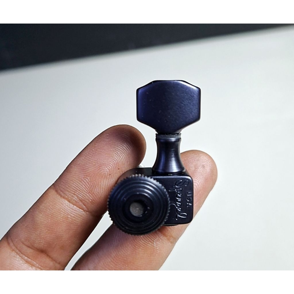 Dryer Gitar Sperzel Locking tuner Posisi kiri/reverse Hitam