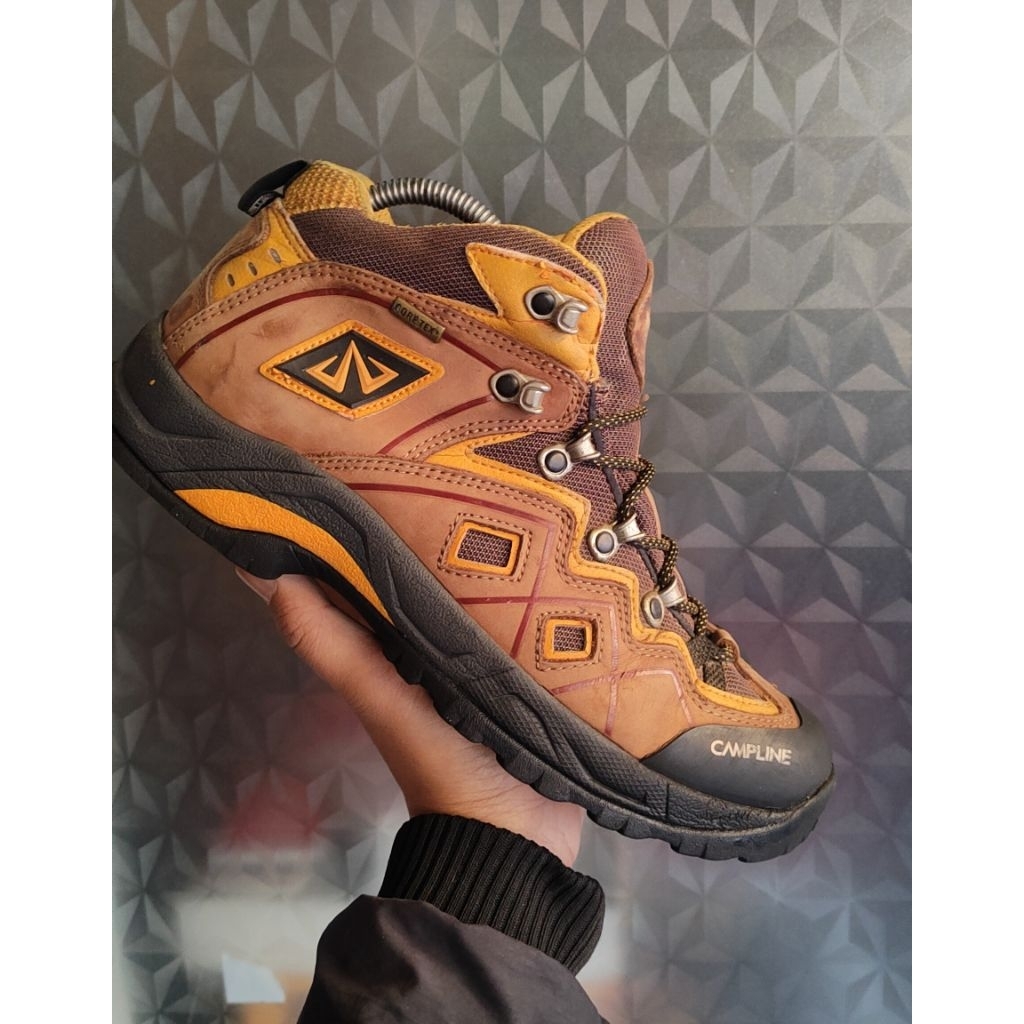 sepatu gunung outdoor sz 41 campline second bekas preloved