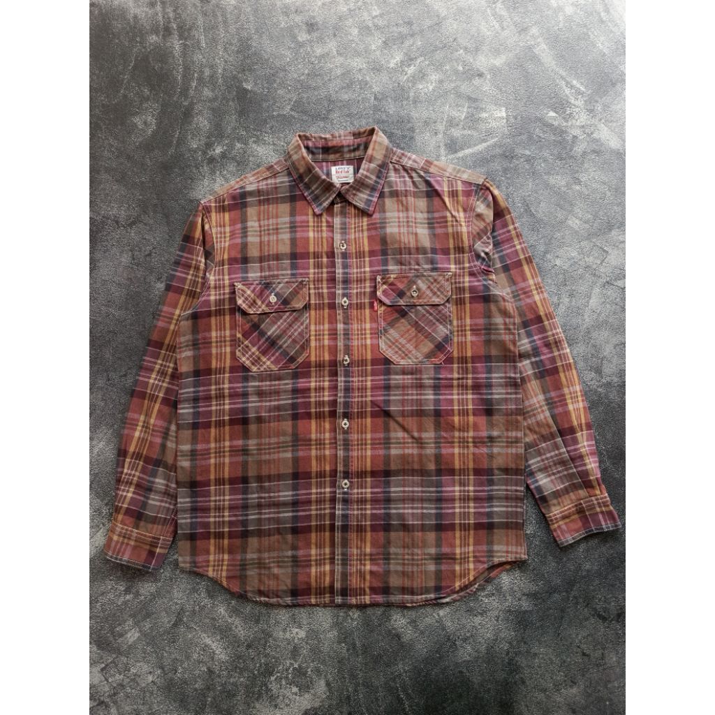 kemeja Levi's Red Tab