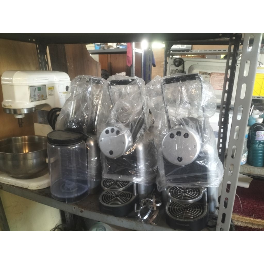 Mesin Coffe Nespresso 9737