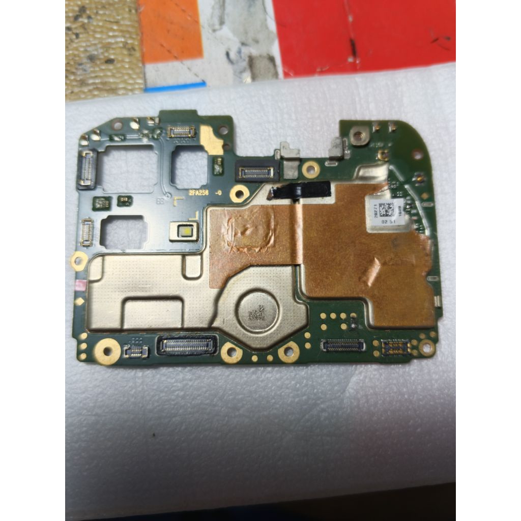 Oppo a15 kondisi matot,awal cas hidup,cuman keluar 0,6Amper, jadi didiamkan 1bulan,kita cek sudah ma