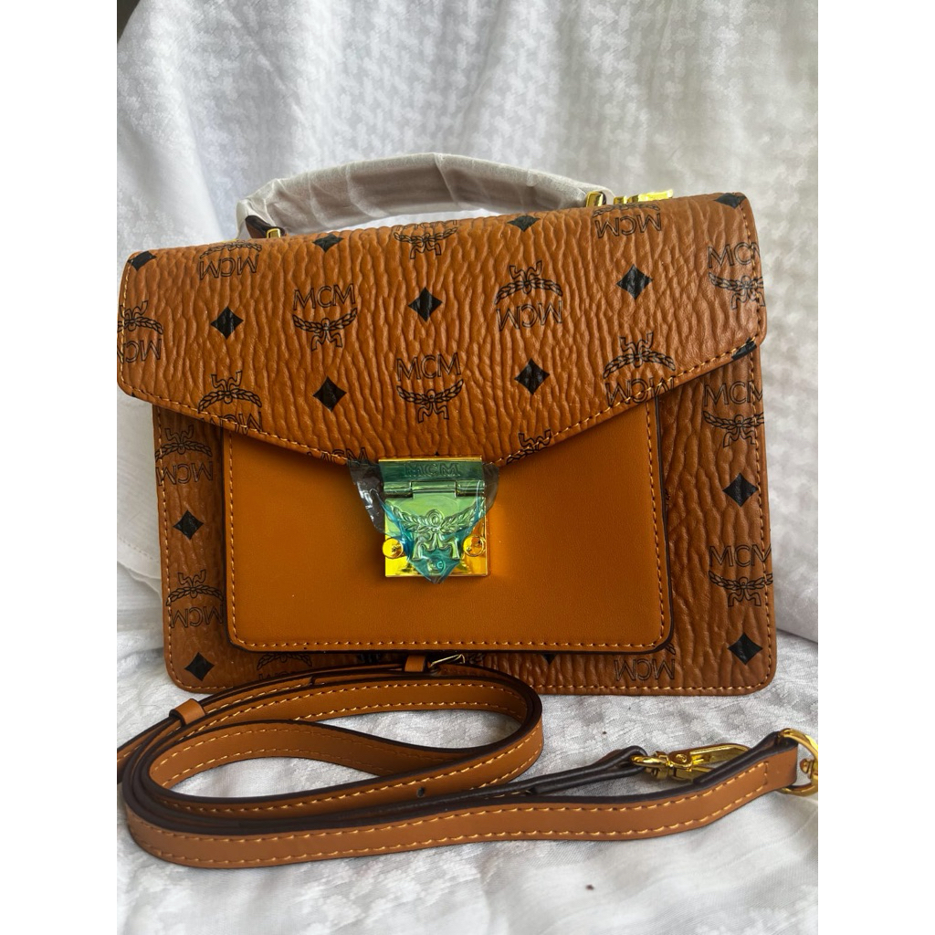 tas slingbag coklat mcm
