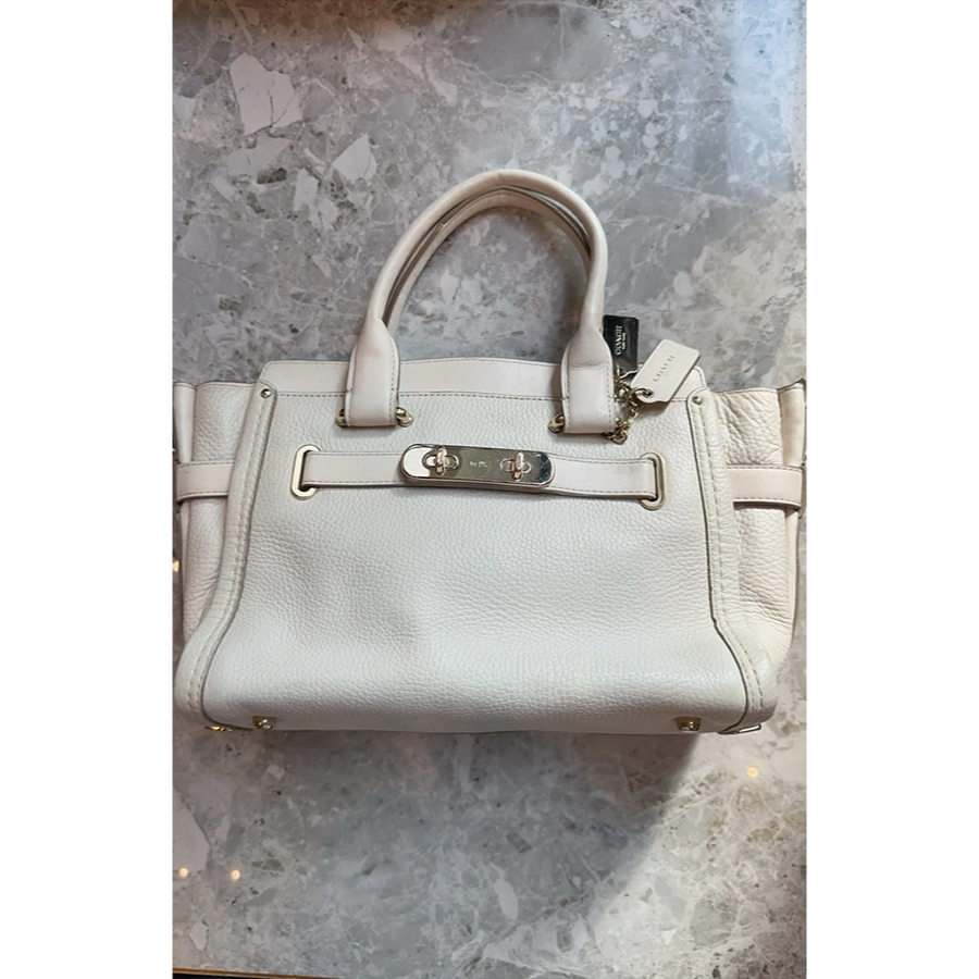 Authentic Coach Swagger 27 Ivory (Preloved) | Lengkap Bag Charm, Talpan