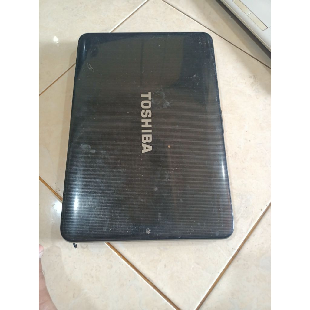 casing frame LED Toshiba c840