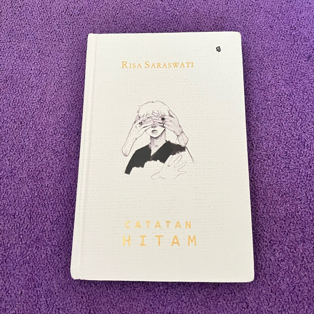 [[PRELOVED]] HC Original Buku Catatan Hitam - Risa Saraswati (hardcover)