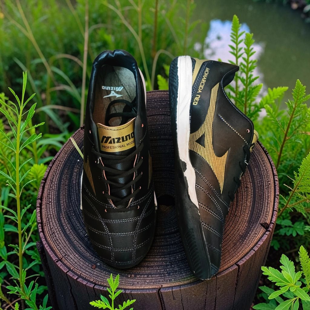 Sepatu Futsal Mizuno Monarcida Black Gold Termurah