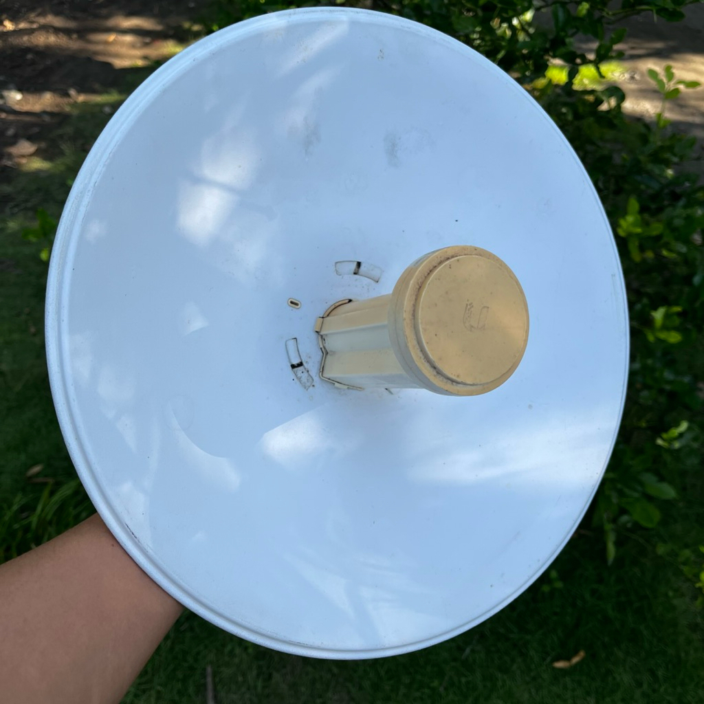 Ubiquiti UBNT PowerBeam M5 300 PBE-M5-300 BEKAS