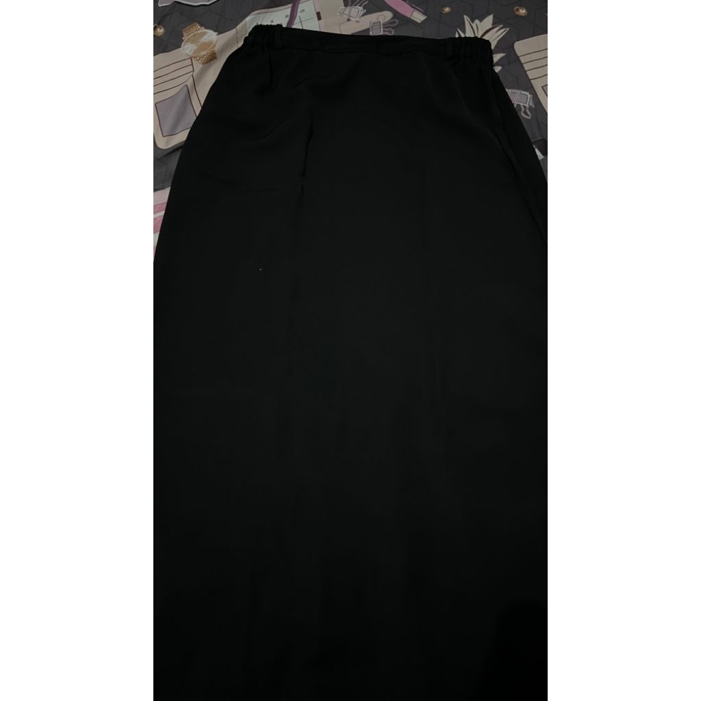 PRELOVED Rok Hitam/Rok Kerja