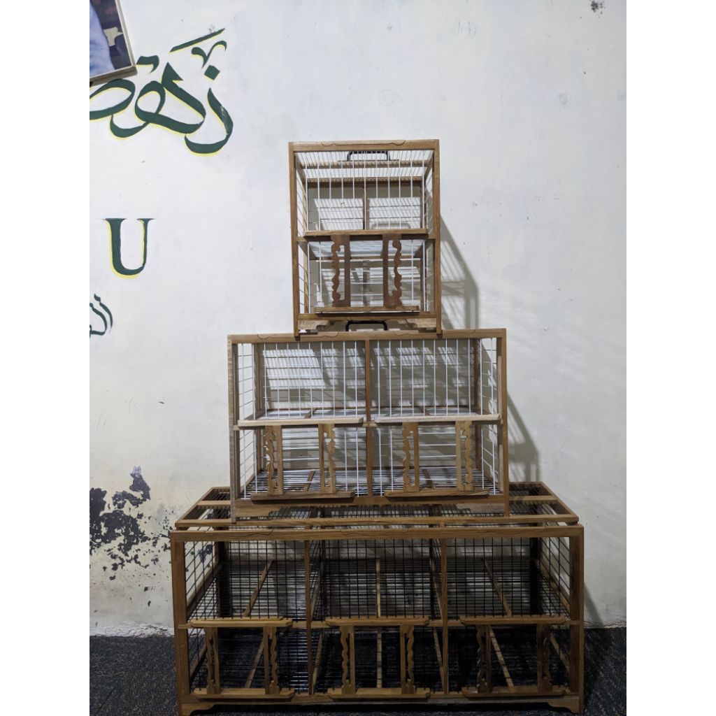 sangkrip merpati / dongdang merpati 2, 4, 6 pintu bahan kayu jati + fiber ukuran jumbo