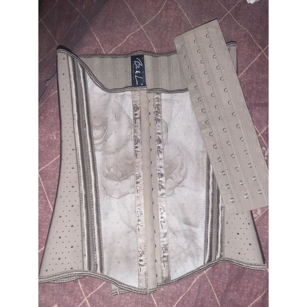 Korset Cikor Bloomy Charcoal Full Latex 25 Tulang 28cm Bondlou Bo&lou