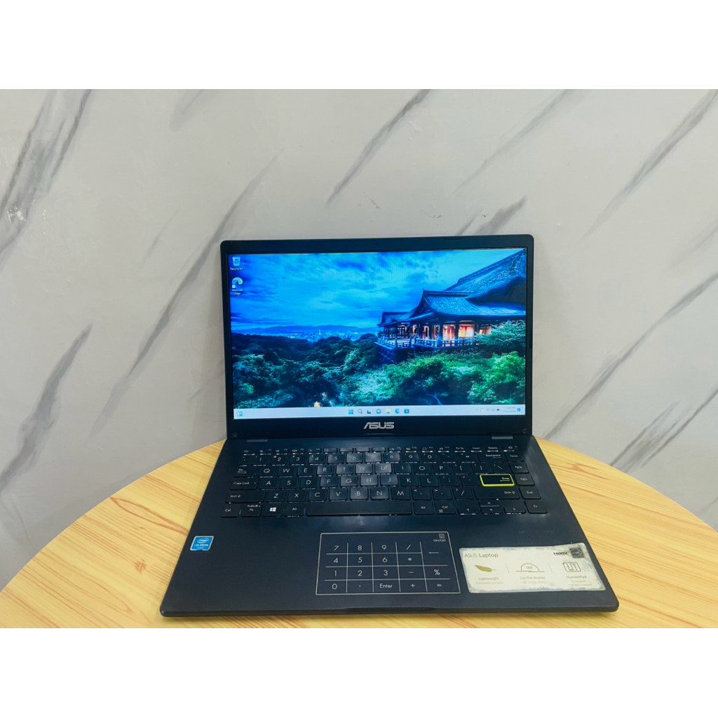ASUS VIVOBOOK E410MA