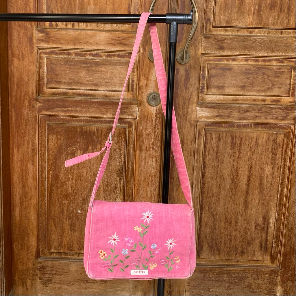 Preloved Tas Guess original 100 Bag Pink