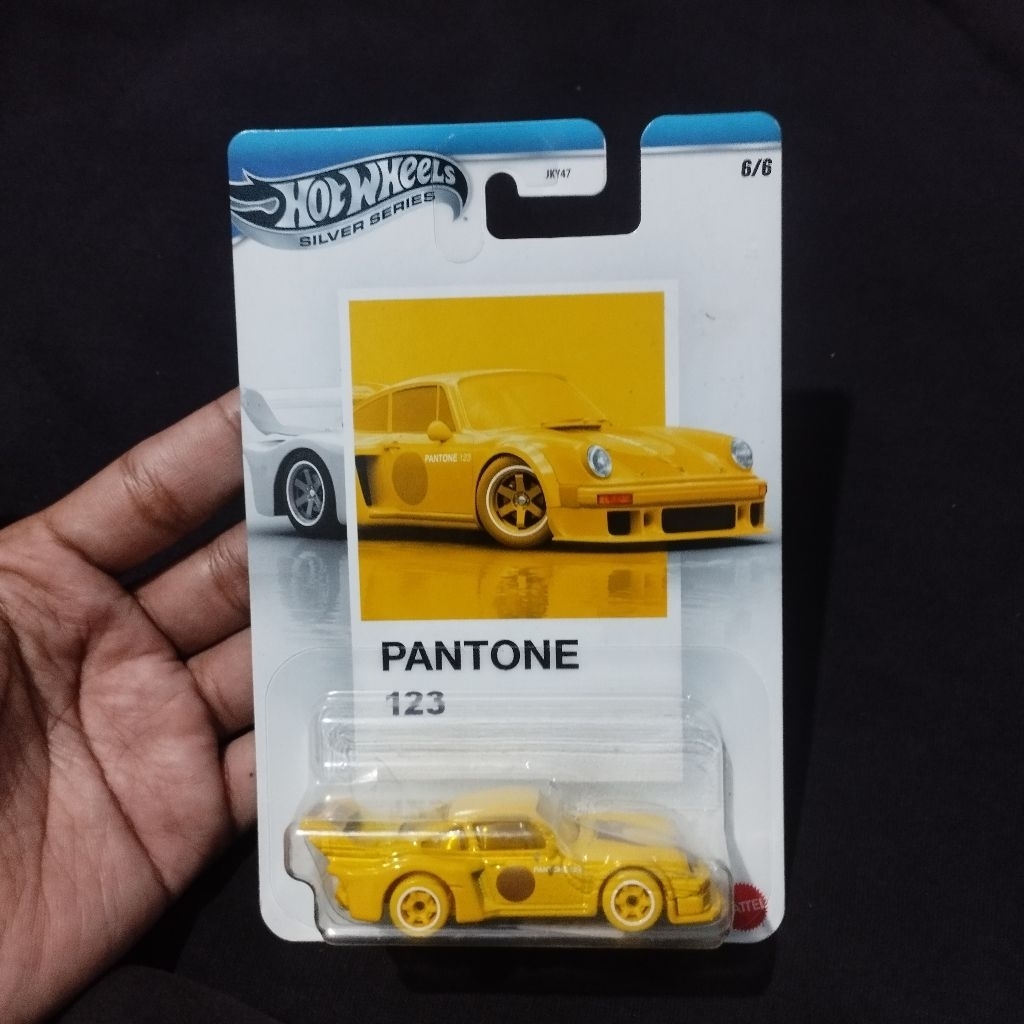 Hot Wheels Porsche 934 Pantone