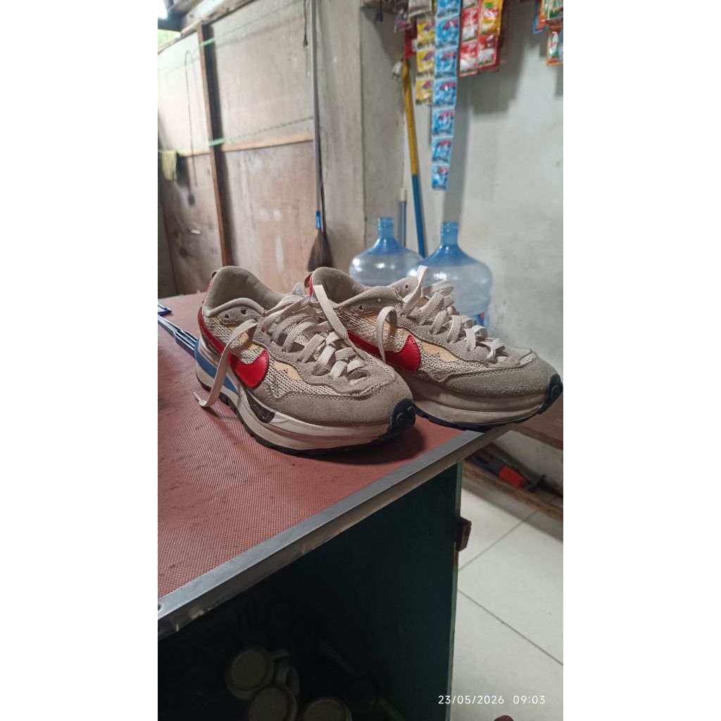 Sepatu Nike Sacai ukuran 40.5