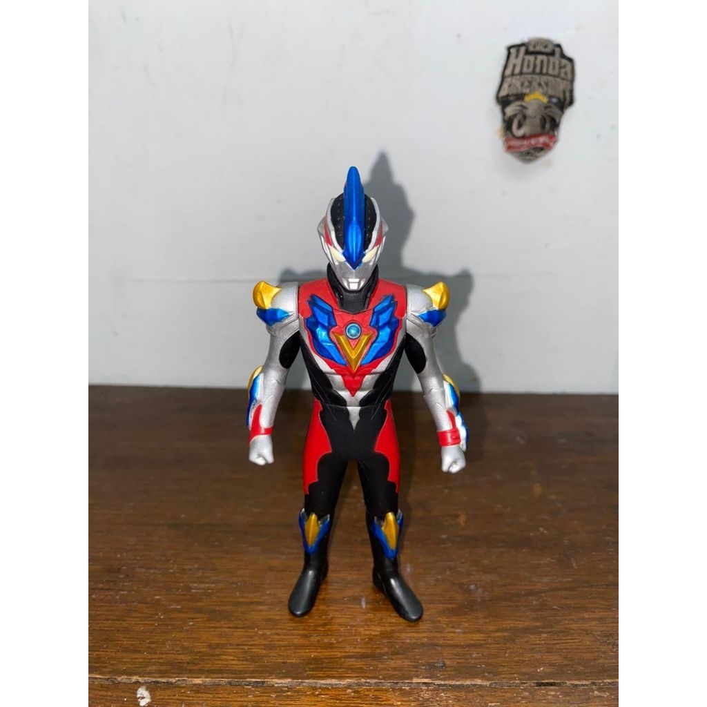 ULTRAMAN ACTION FIGURE - SOFUBI ULTRAMAN GINGA VICTORY