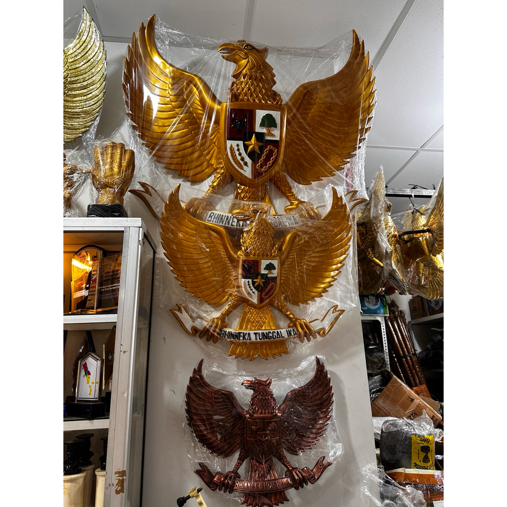 PATUNG GARUDA PANCASILA JUMBO FIBER