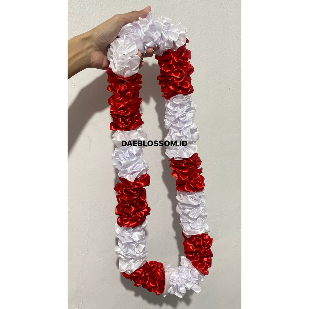 Kalung Penyambutan Satgas PITA Merah Putih