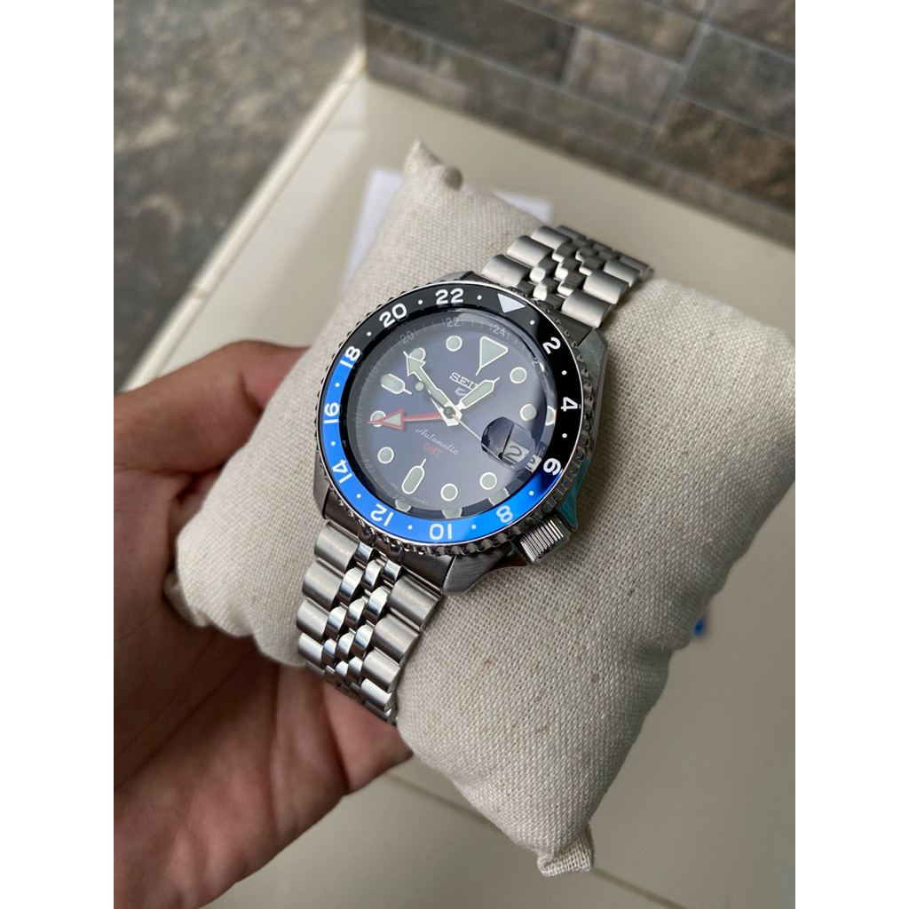 original jam tangan automatic seiko 5 gmt ssk003 batman murah preloved