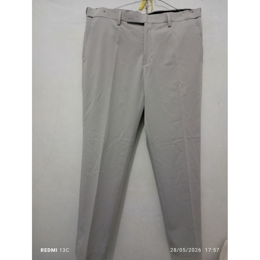 preloved celana panjang kantor abu musinsa