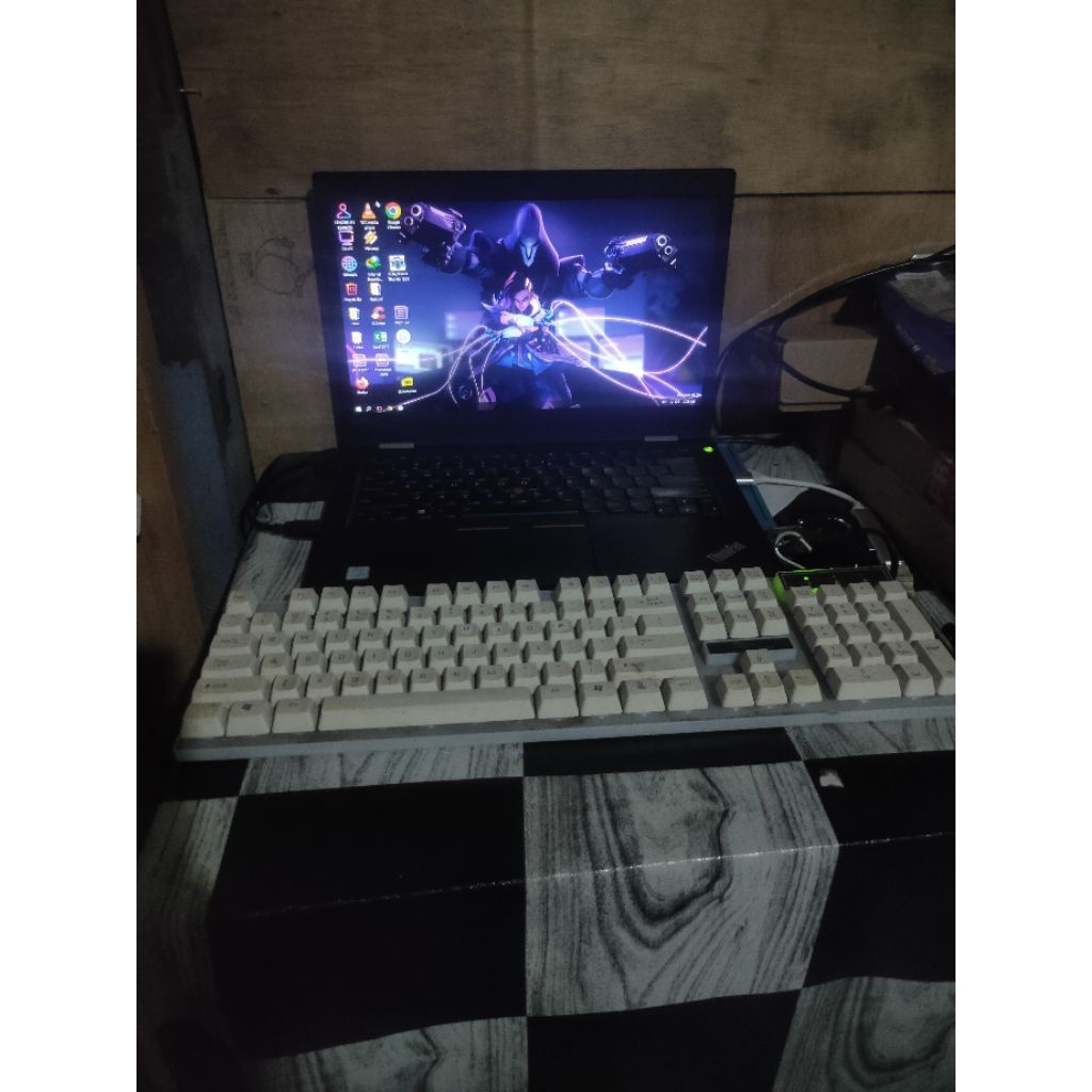 LENOVO X1 CARBON
