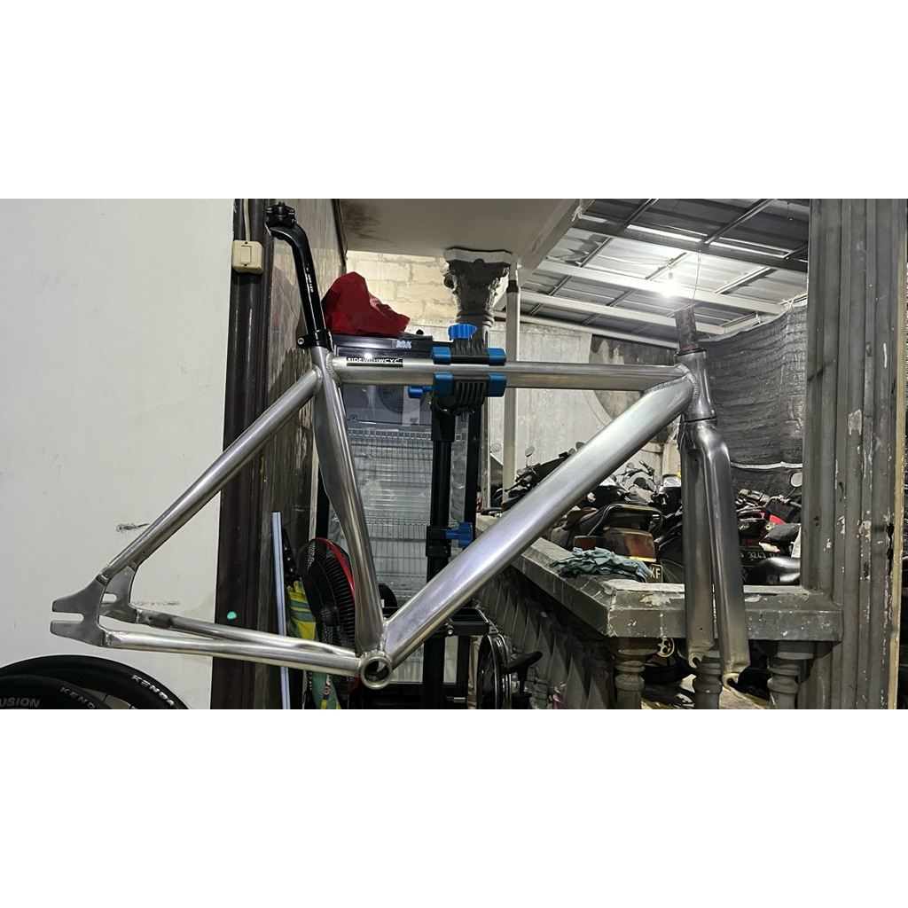 frame set soloist 77