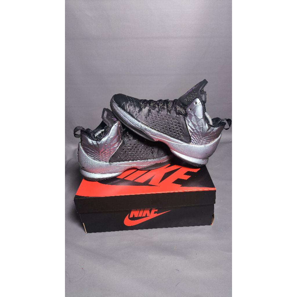 Sepatu basket casual sneakers Jordan Mello M11 Anthrct RARE second bekas