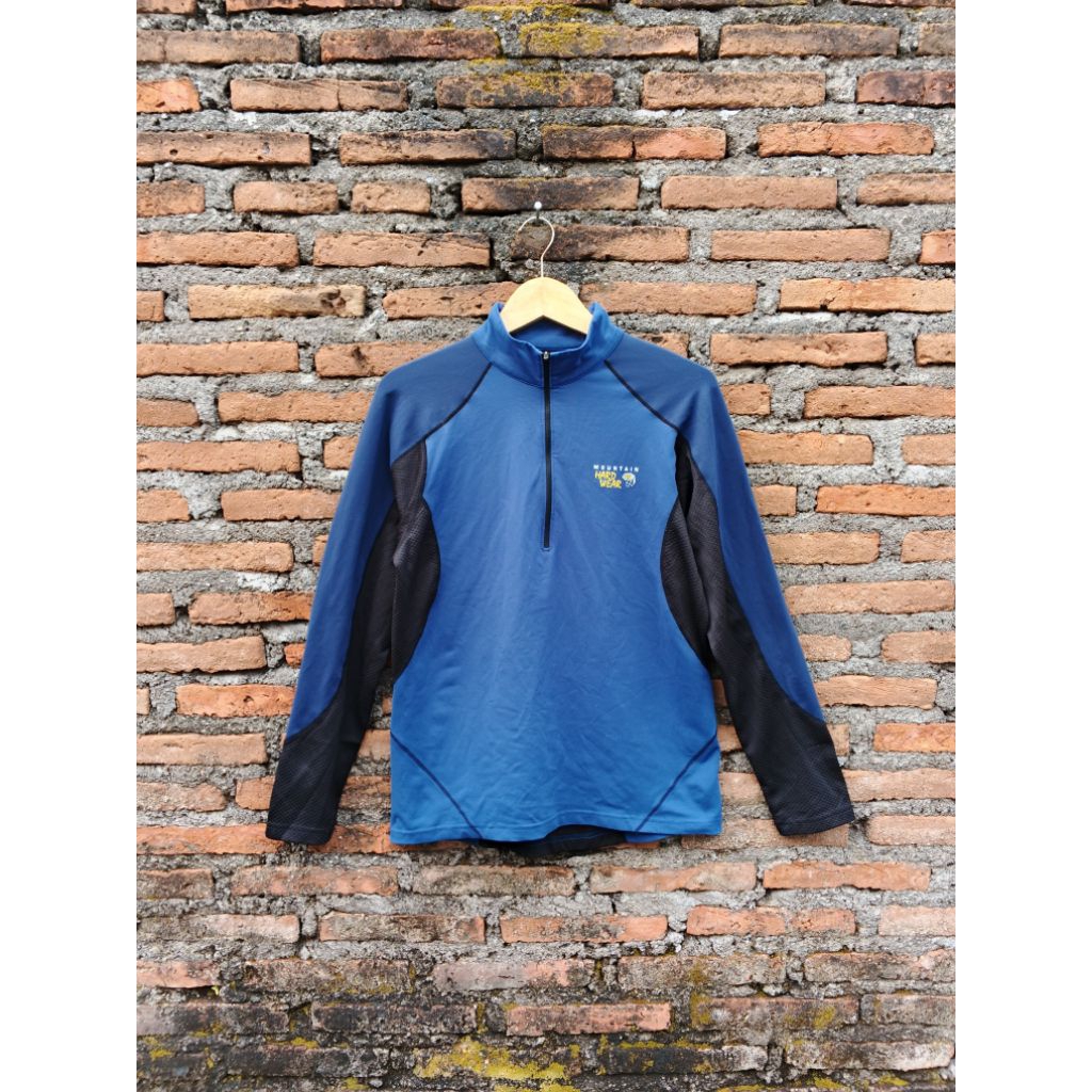 baselayer mountain hardwear